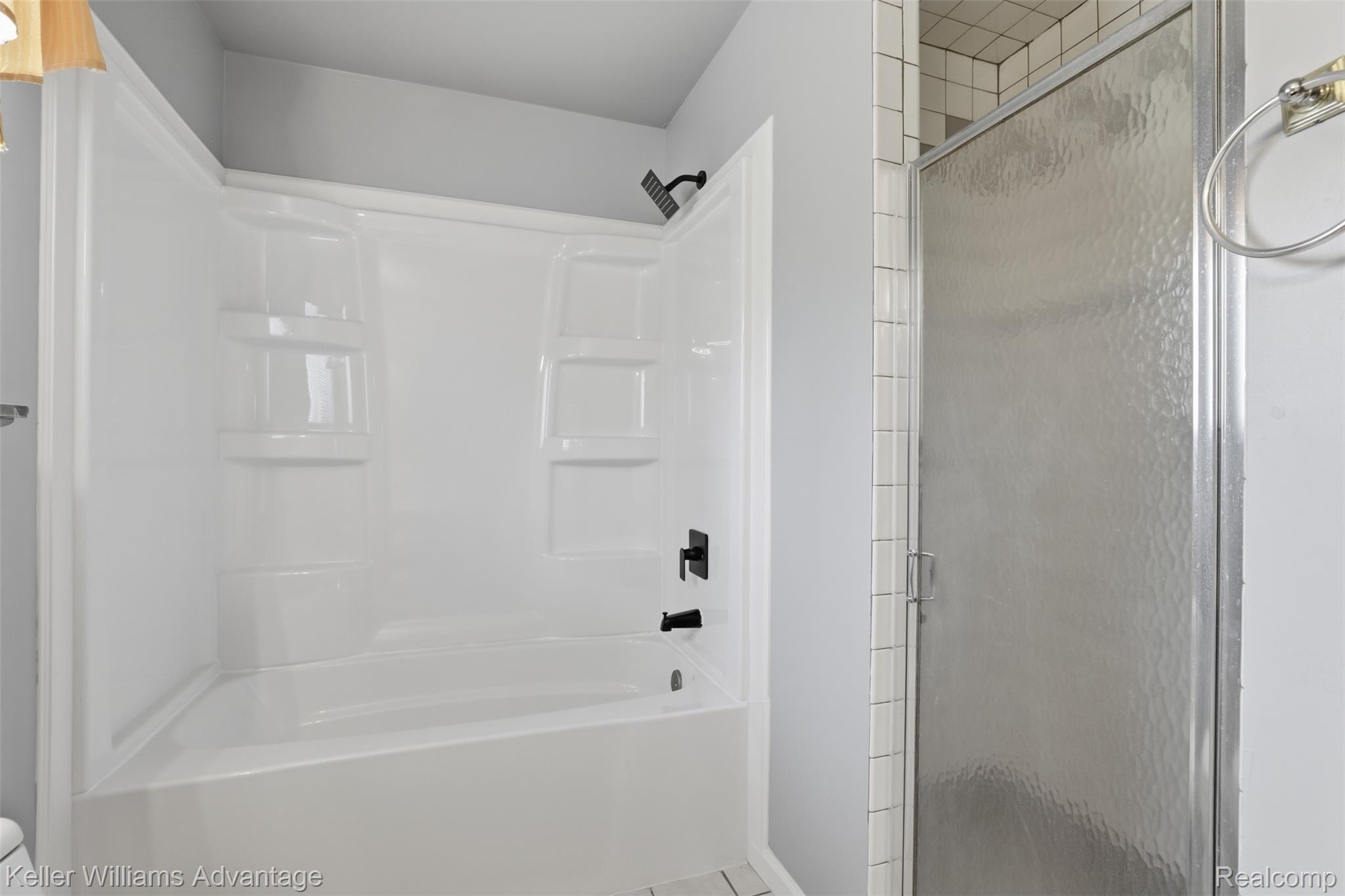 28800 Sibley Road Romulus, MI 48174 - Photo 21 of 60 28_28800 sibley rd-25.jpg
