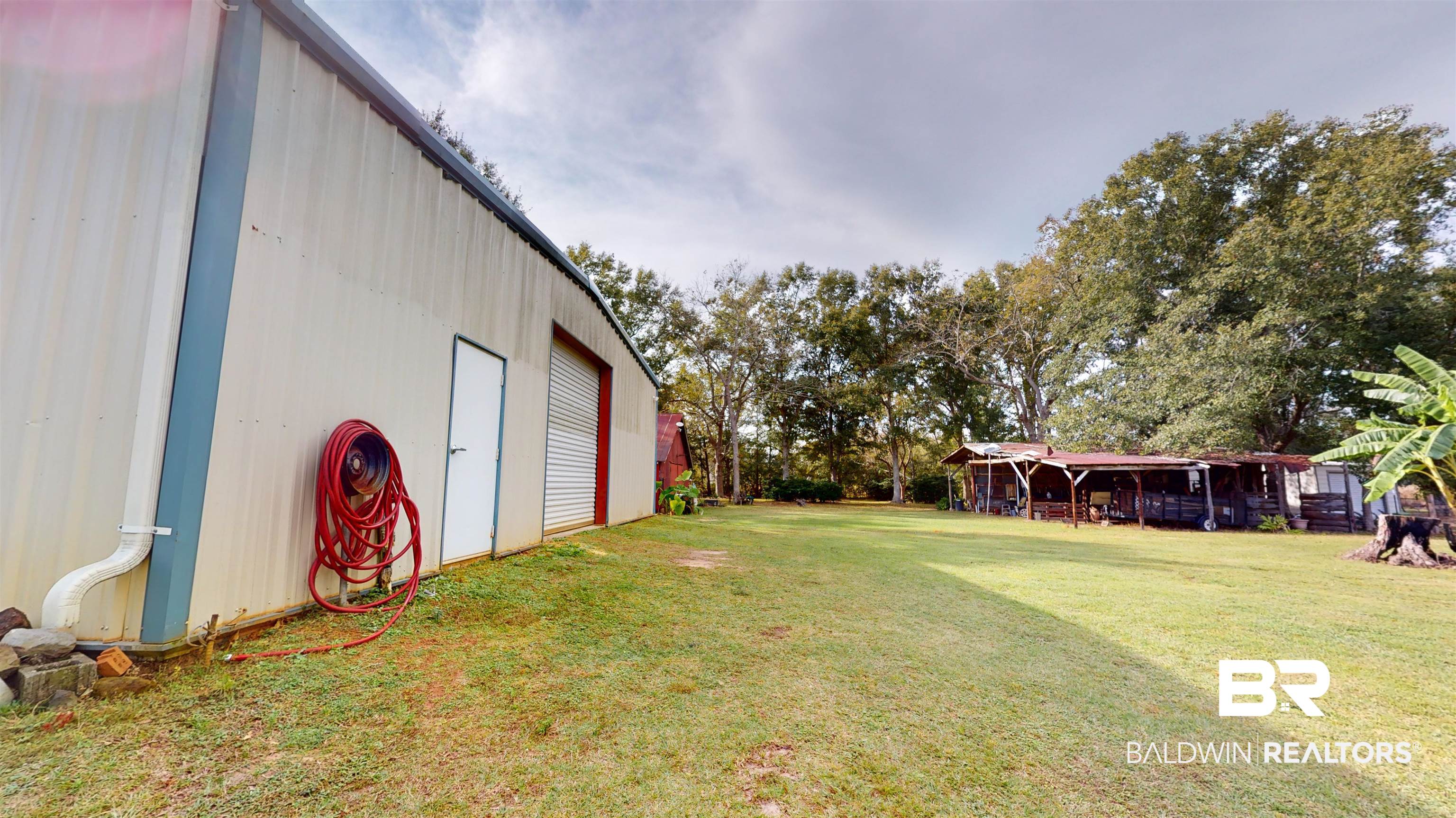 16641 County Road 26 Foley, AL 36535 - Photo 31 of 38 Barn
