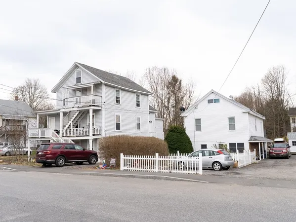 $499,900 | 15-17 Central Street, Brookfield, MA 01506