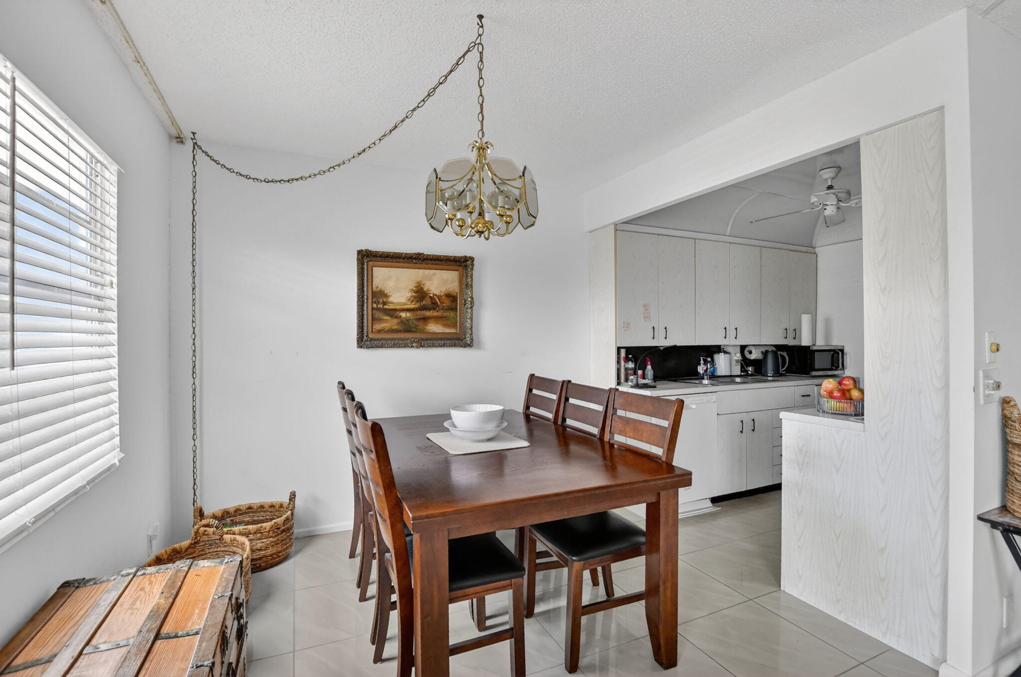 4024 Guildford East, Unit 4024 Boca Raton, FL 33434 - Photo 5 of 76 6-web-or-mls-DSC_7182