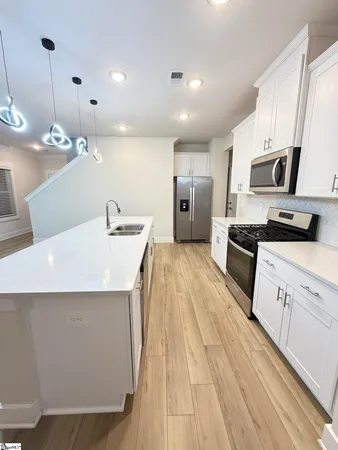 $2,350 | 15 Brayfield Trail, Greenville, SC 29607