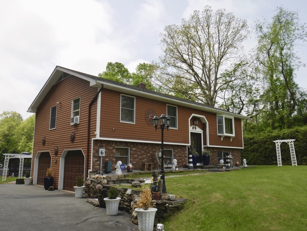 71 R State Street Palmer, MA 01009 - Photo 1 of 22 Gallery Image 1