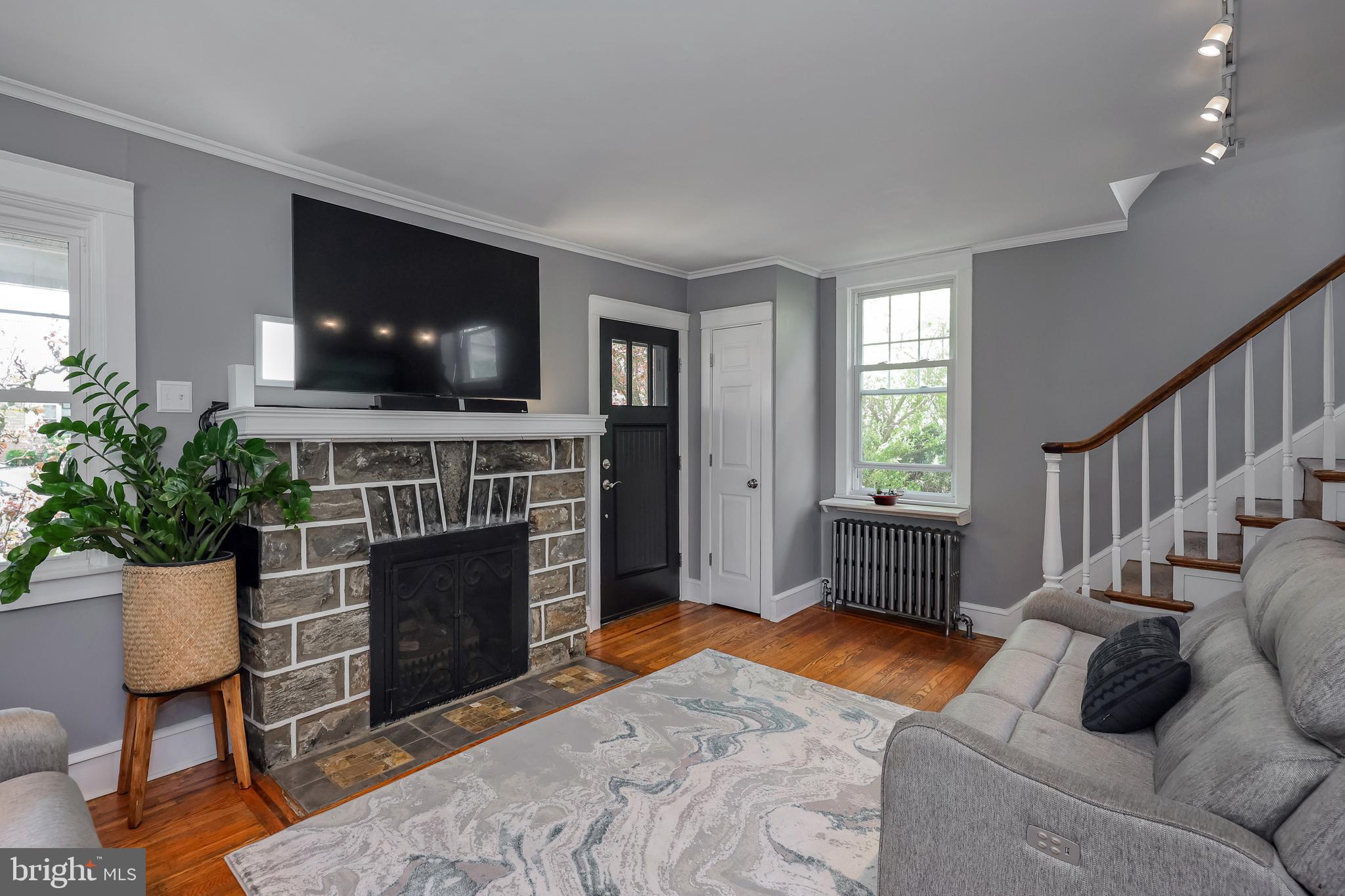 320 South Manoa Road Havertown, PA 19083 - Photo 5 of 43