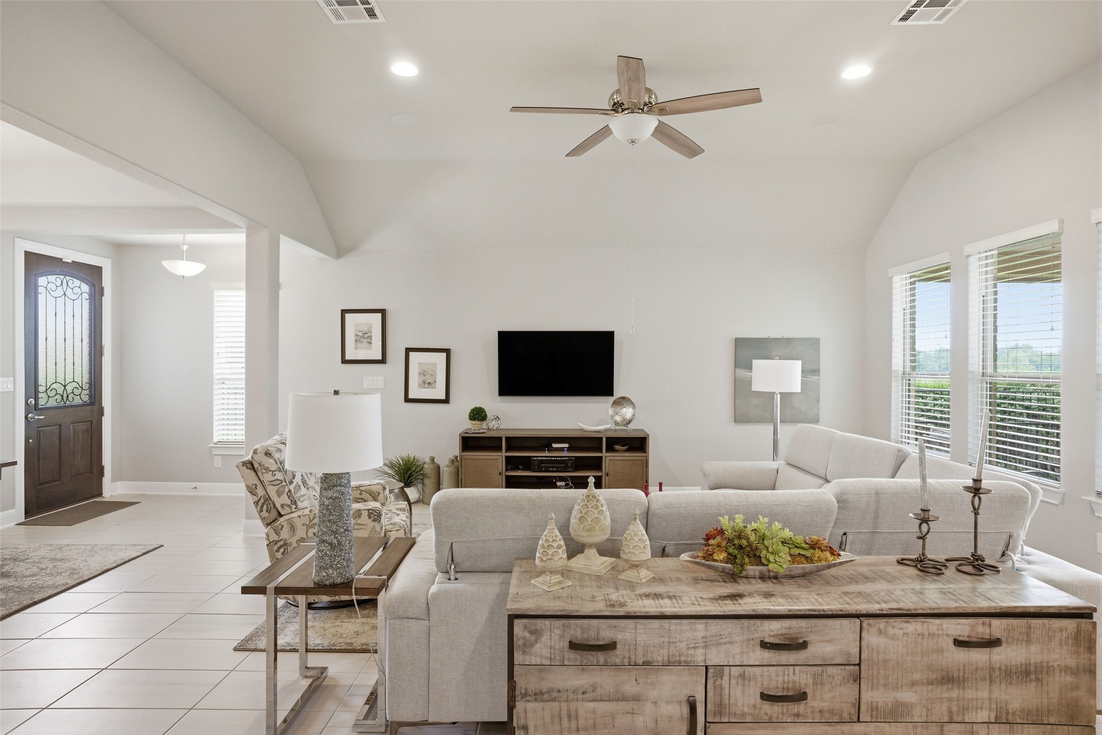 5100 Lusso Cove Round Rock, TX 78665 - Photo 13 of 39