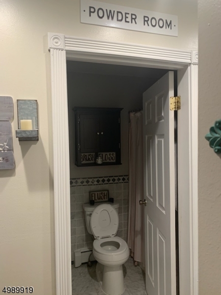 18 Sutton Road Hopatcong, NJ 07843 - Photo 9 of 21