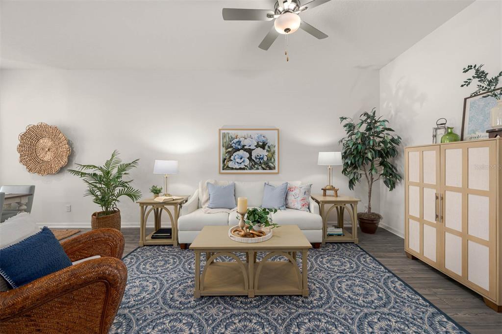 721 Poppy Lane Dundee, FL 33838 - Photo 8 of 26 a living room with furniture