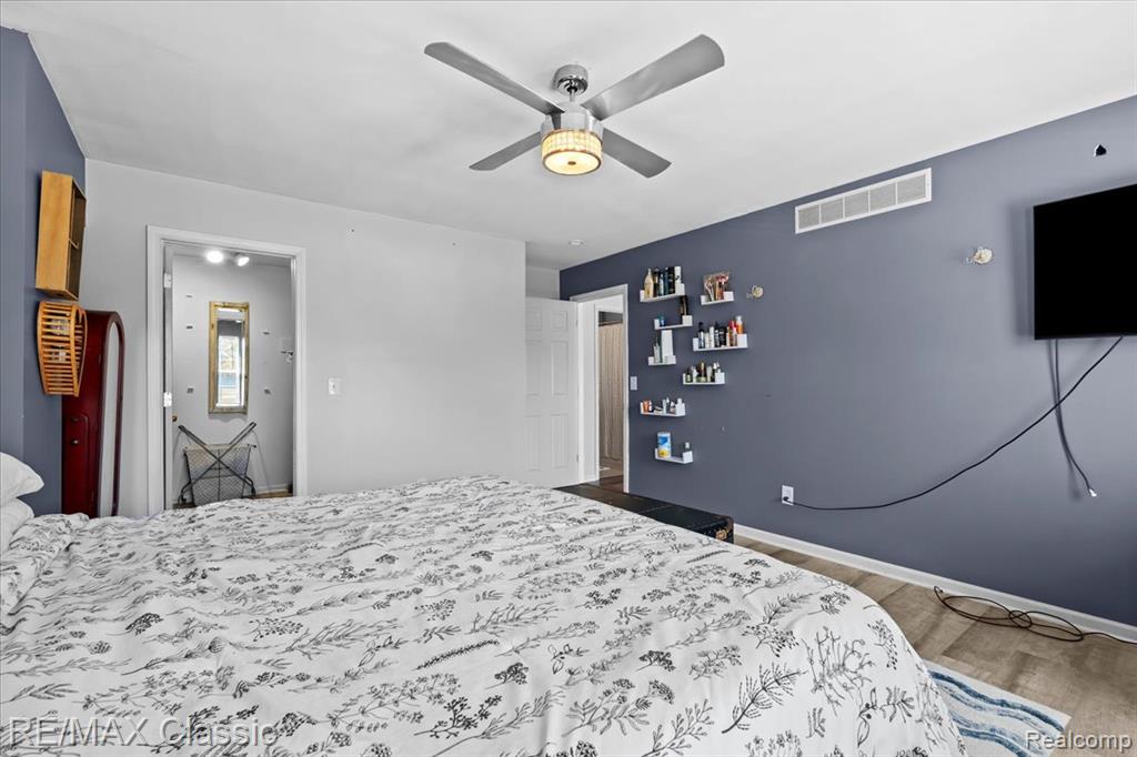 10979 Milford Road Holly, MI 48442 - Photo 12 of 41 Gallery Image 12