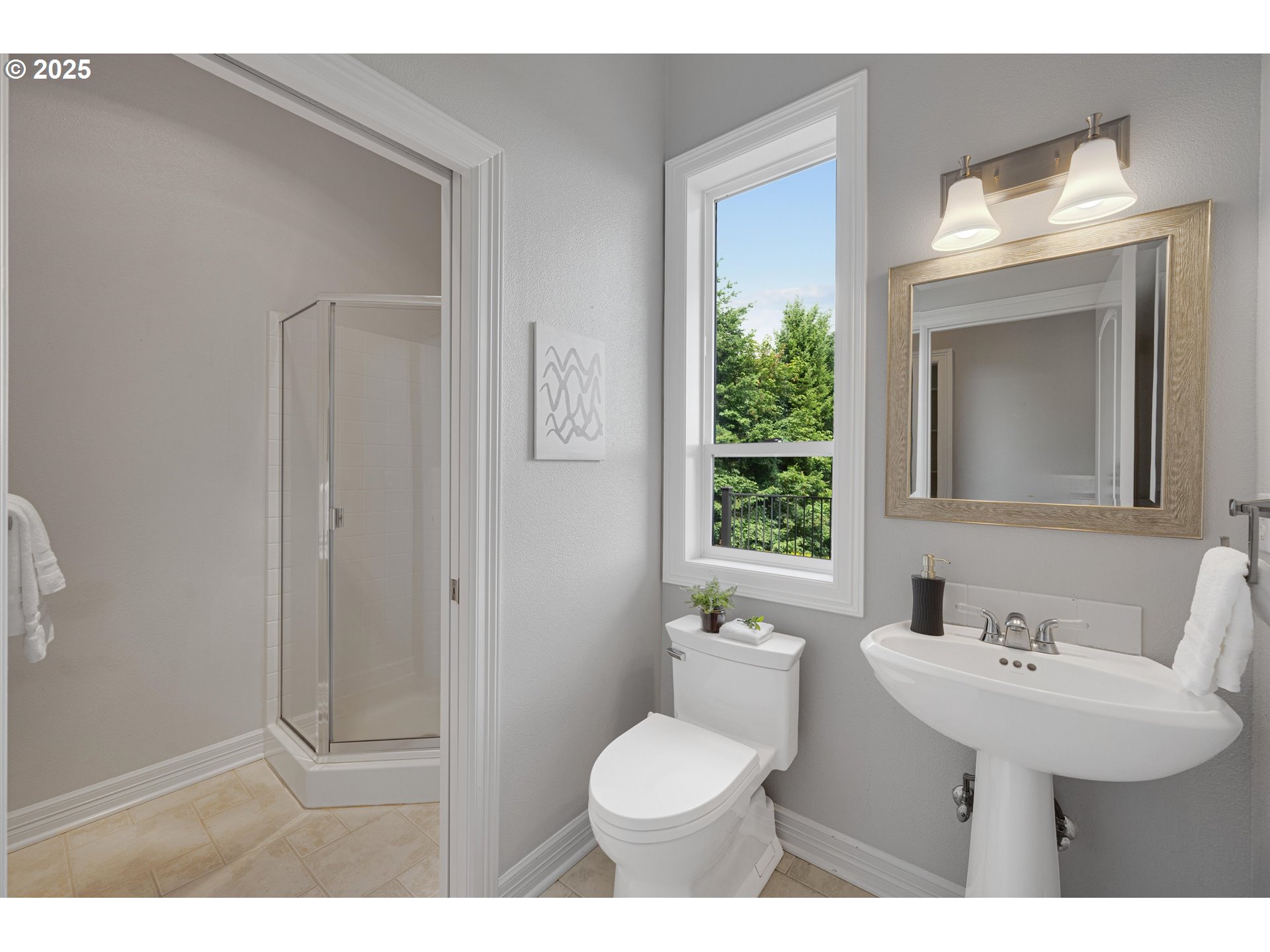 2350 Southwest Turner Road West Linn, OR 97068 - Photo 19 of 48 Bathroom