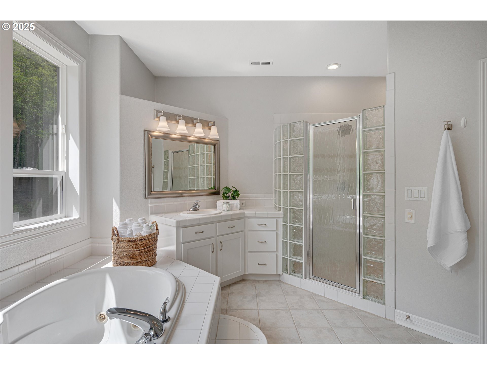 2350 Southwest Turner Road West Linn, OR 97068 - Photo 26 of 48