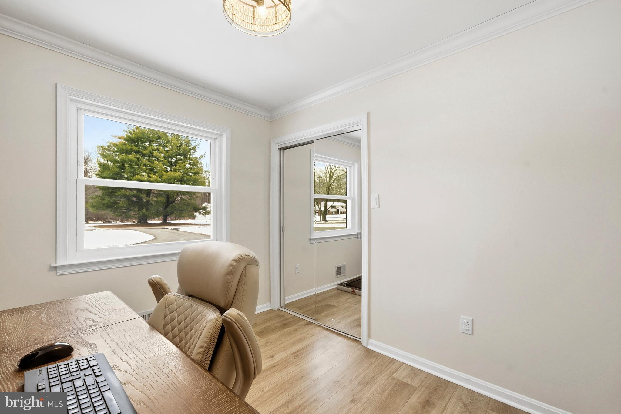 4030 Ravine Drive White Plains, MD 20695 - Photo 35 of 64 a living room with furniture and a window