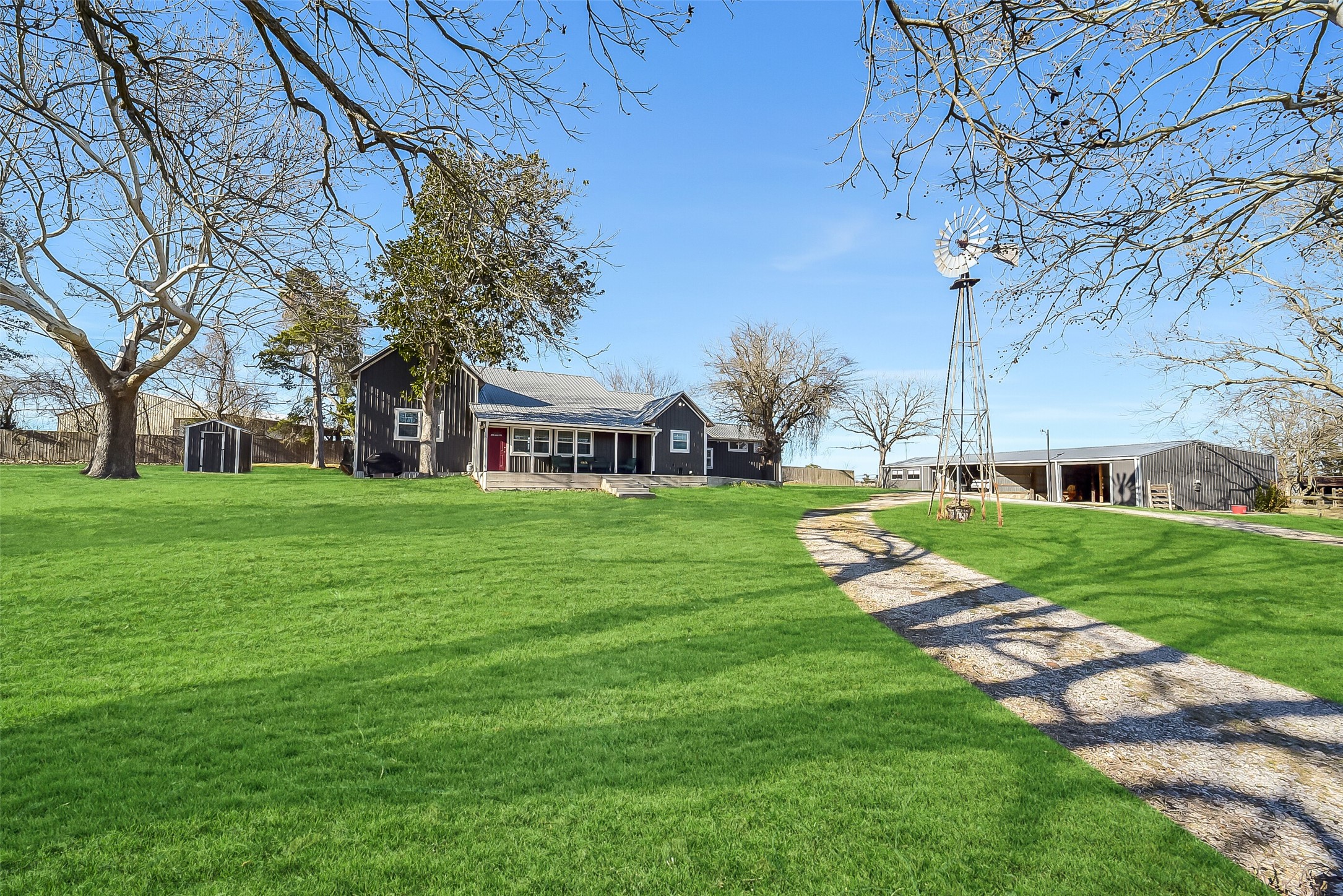 1500 Church Street Brenham, TX 77833 - Photo 3 of 44