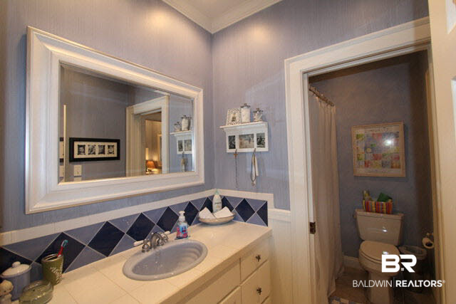 600 College Avenue Daphne, AL 36526 - Photo 20 of 35 Jack N Jill Bath