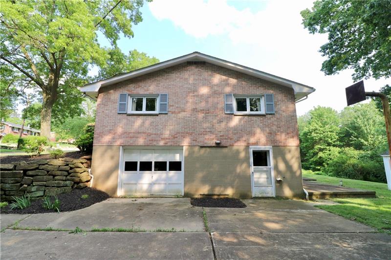 161 Marlene Road Beaver Falls, PA 15010 - Photo 6 of 15 Gallery Image 6