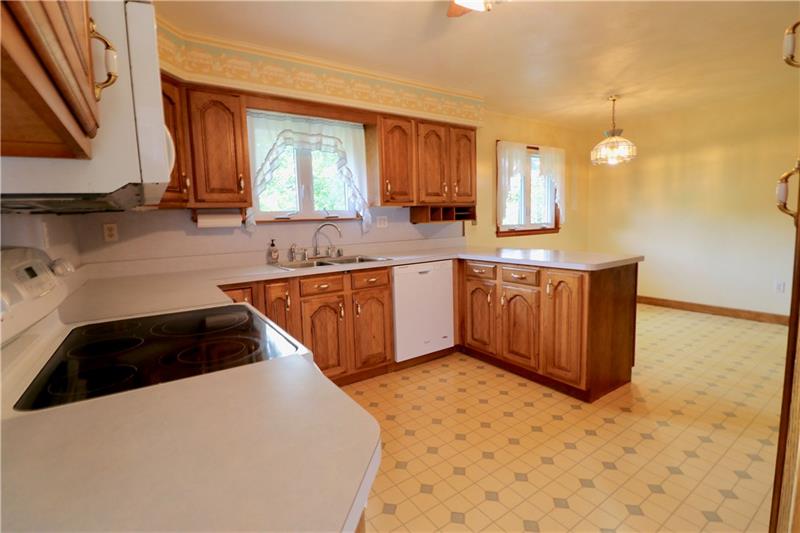 161 Marlene Road Beaver Falls, PA 15010 - Photo 7 of 15 Gallery Image 7