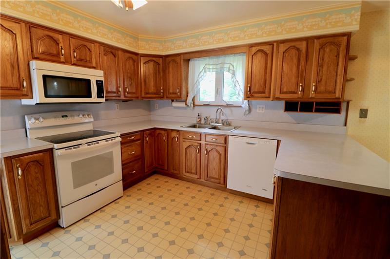 161 Marlene Road Beaver Falls, PA 15010 - Photo 9 of 15 Gallery Image 9