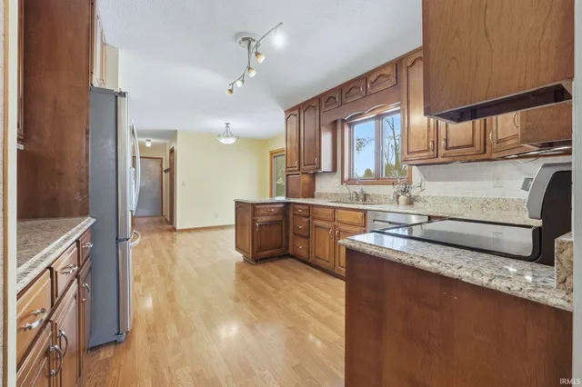 $319,900 | 3881 West 558 North, Huntington, IN 46750