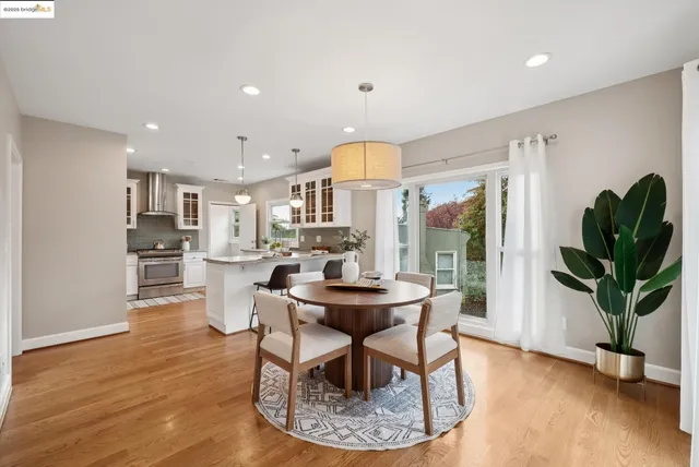 a view of a livingroom with furniture and window