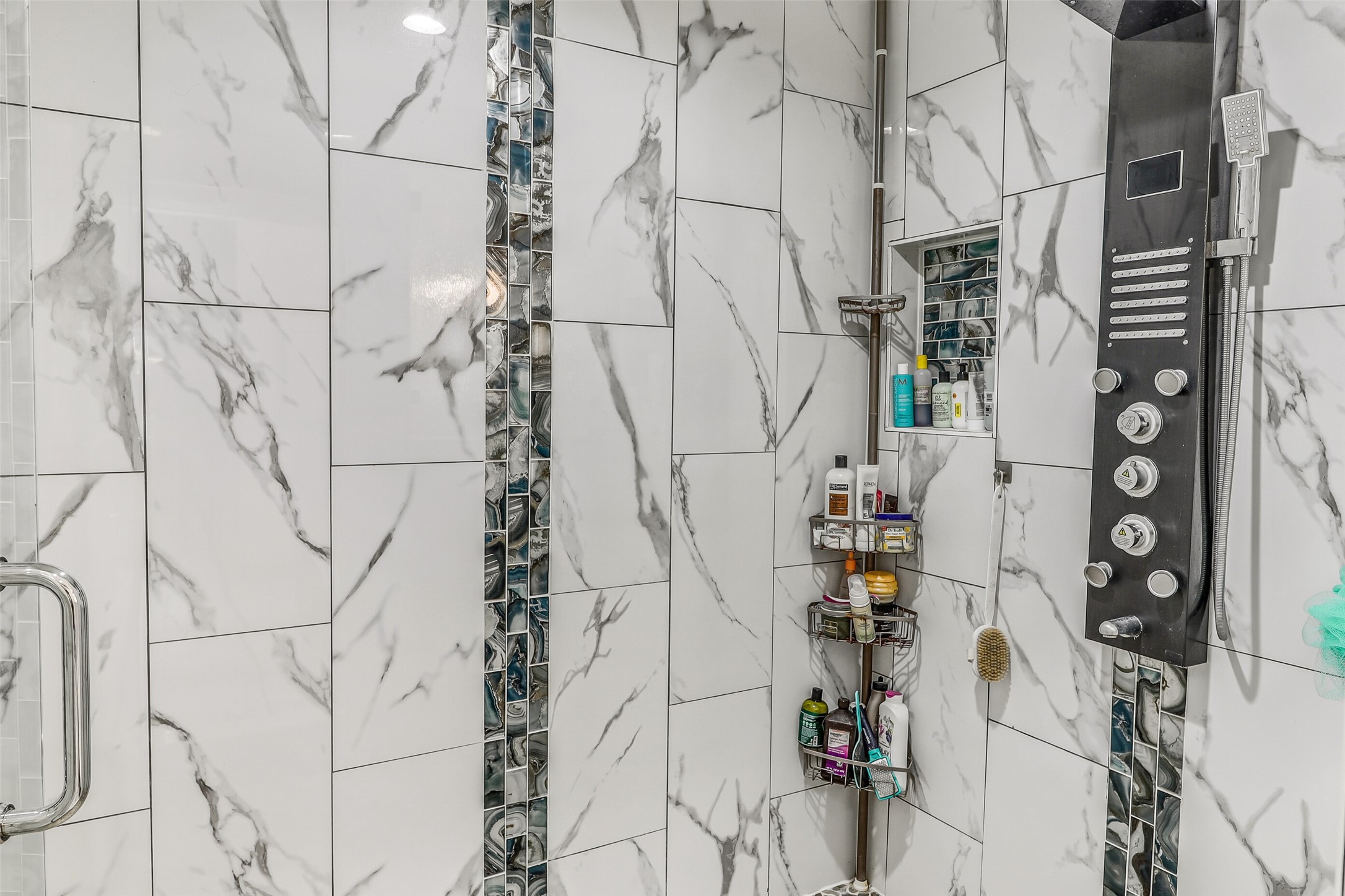 15922 Riverside Grove Drive Houston, TX 77083 - Photo 15 of 23 a bathroom with a shower