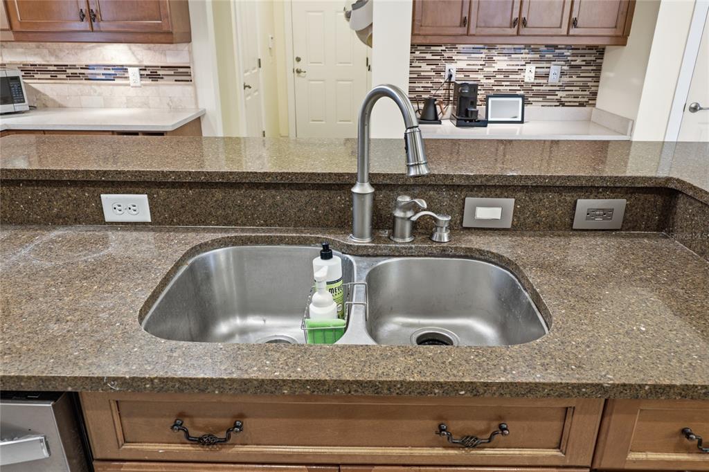 9255 Southwest 29 Avenue Gainesville, FL 32608 - Photo 16 of 79