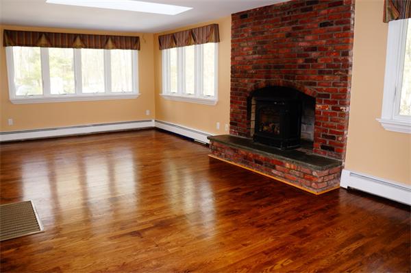 28 Ruddock Road Sudbury, MA 01776 - Photo 3 of 13 Gallery Image 3