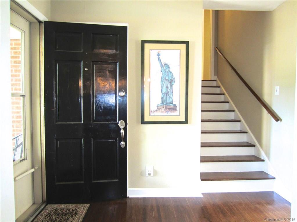 4800 Walker Road Charlotte, NC 28211 - Photo 3 of 18 Gallery Image 3