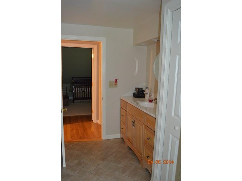 542 Dow Road Orrington, ME 04474 - Photo 11 of 32 Bathroom.