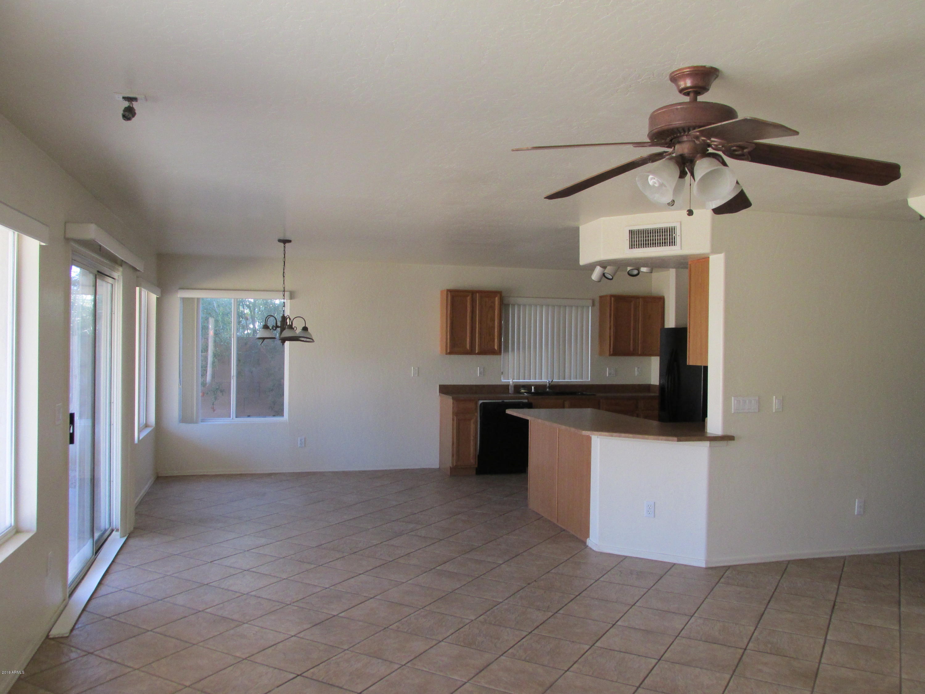 14890 West Bloomfield Road Surprise, AZ 85379 - Photo 4 of 39 4