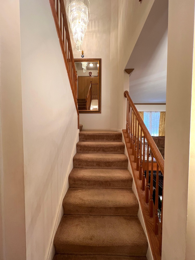 752 South Parkside Drive Round Lake, IL 60073 - Photo 18 of 38 a view of entryway