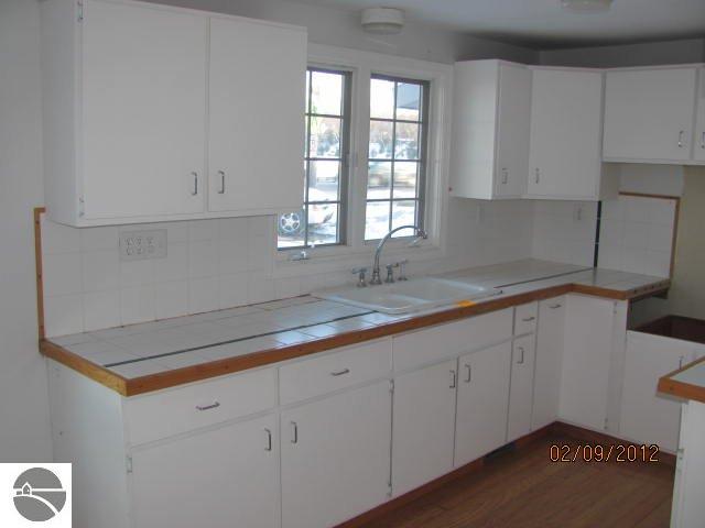 9870 North Long Lake Road Traverse City, MI 49685 - Photo 12 of 17 1733419-11.JPG