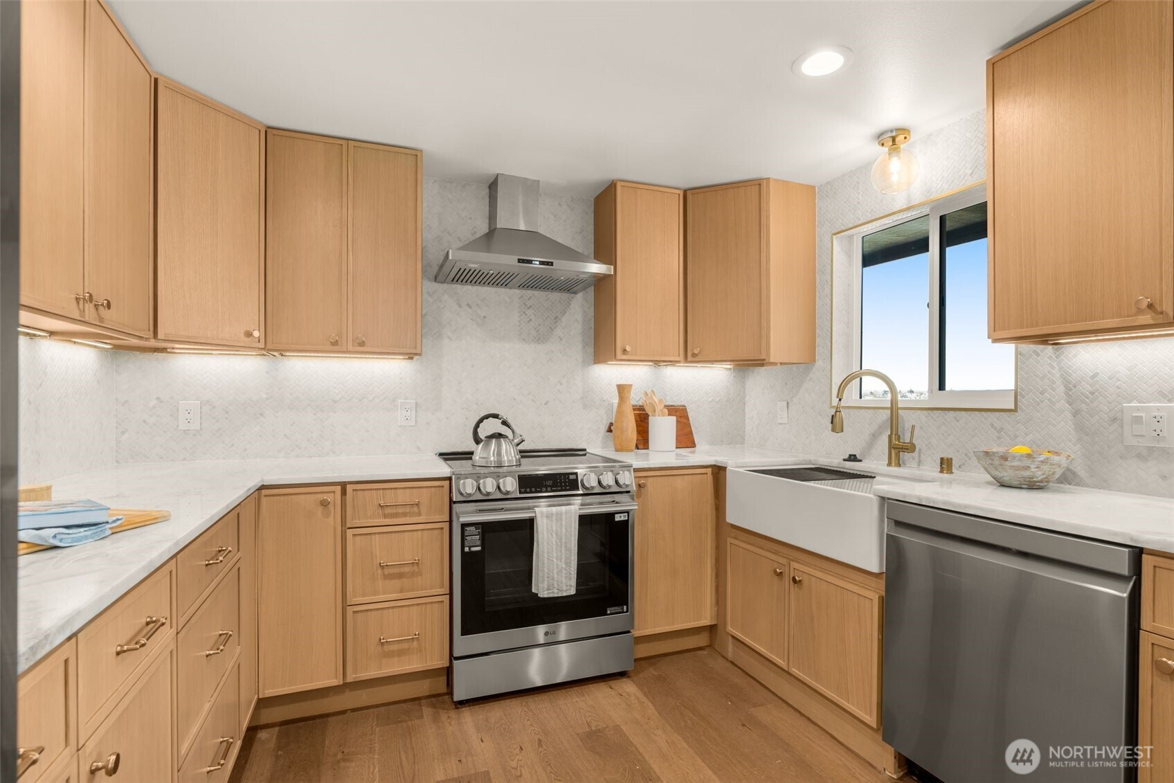 2332 17th Avenue South Seattle, WA 98144 - Photo 14 of 31