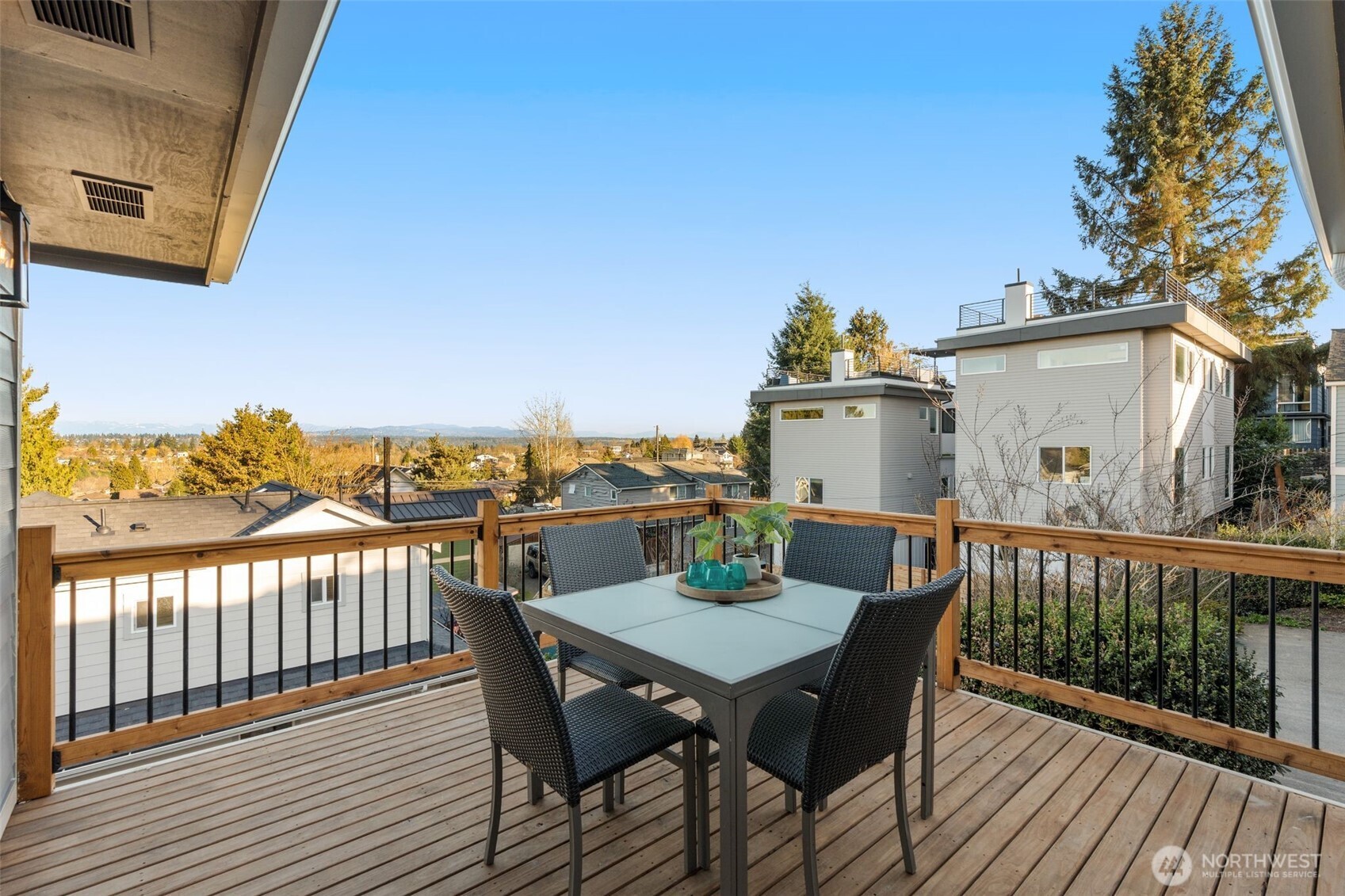 2332 17th Avenue South Seattle, WA 98144 - Photo 25 of 31