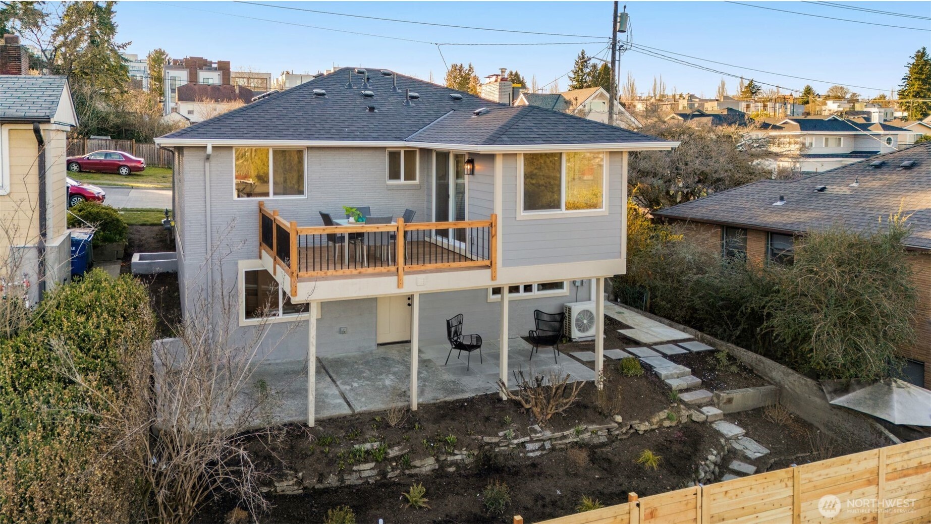 2332 17th Avenue South Seattle, WA 98144 - Photo 26 of 31