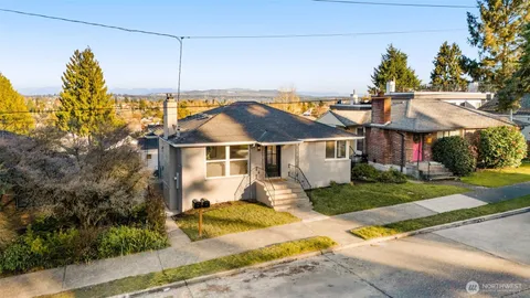 $1,125,000 | 2332 17th Avenue South, Seattle, WA 98144