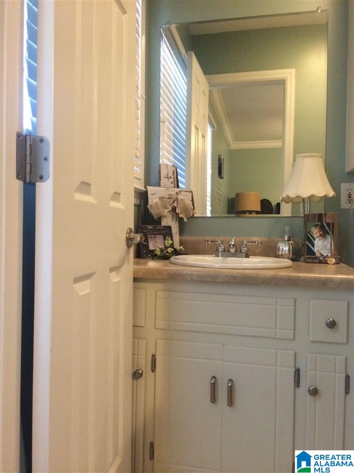 1690 Hughes Road Columbiana, AL 35051 - Photo 13 of 19 Gallery Image 13