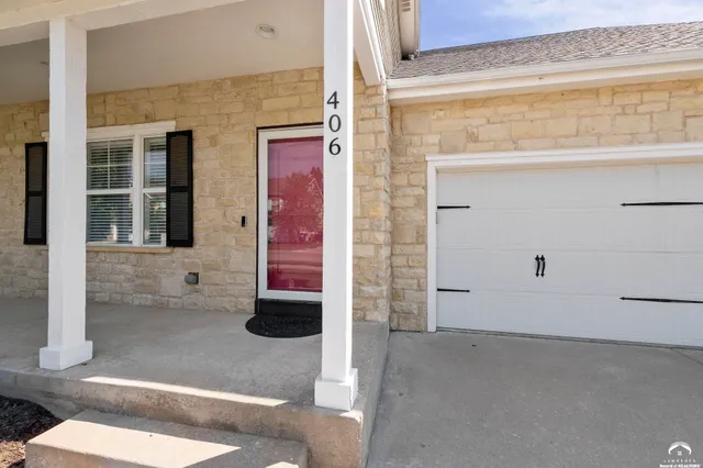 $549,000 | 406 North Olivia Avenue, Lawrence, KS 66049