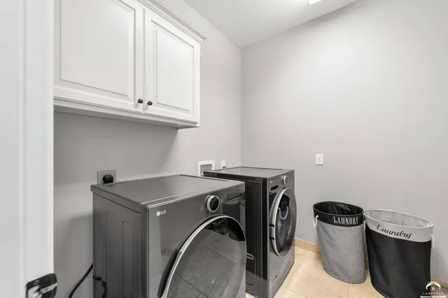 $549,000 | 406 North Olivia Avenue, Lawrence, KS 66049