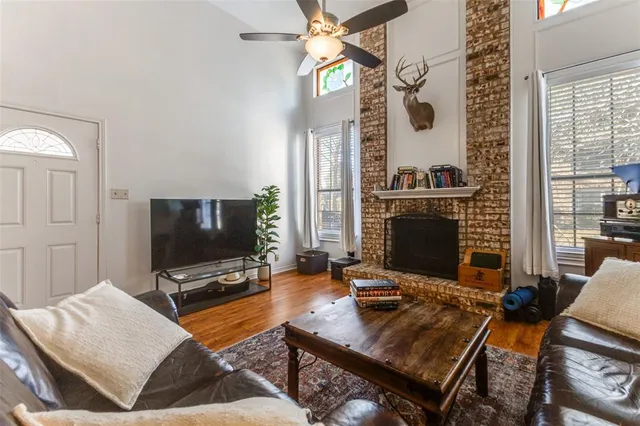 $2,200 | 3427 San Jacinto Street, Dallas, TX 75204