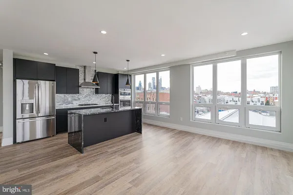 $2,700 | 526 Brown Street, Unit 501, Philadelphia, PA 19123