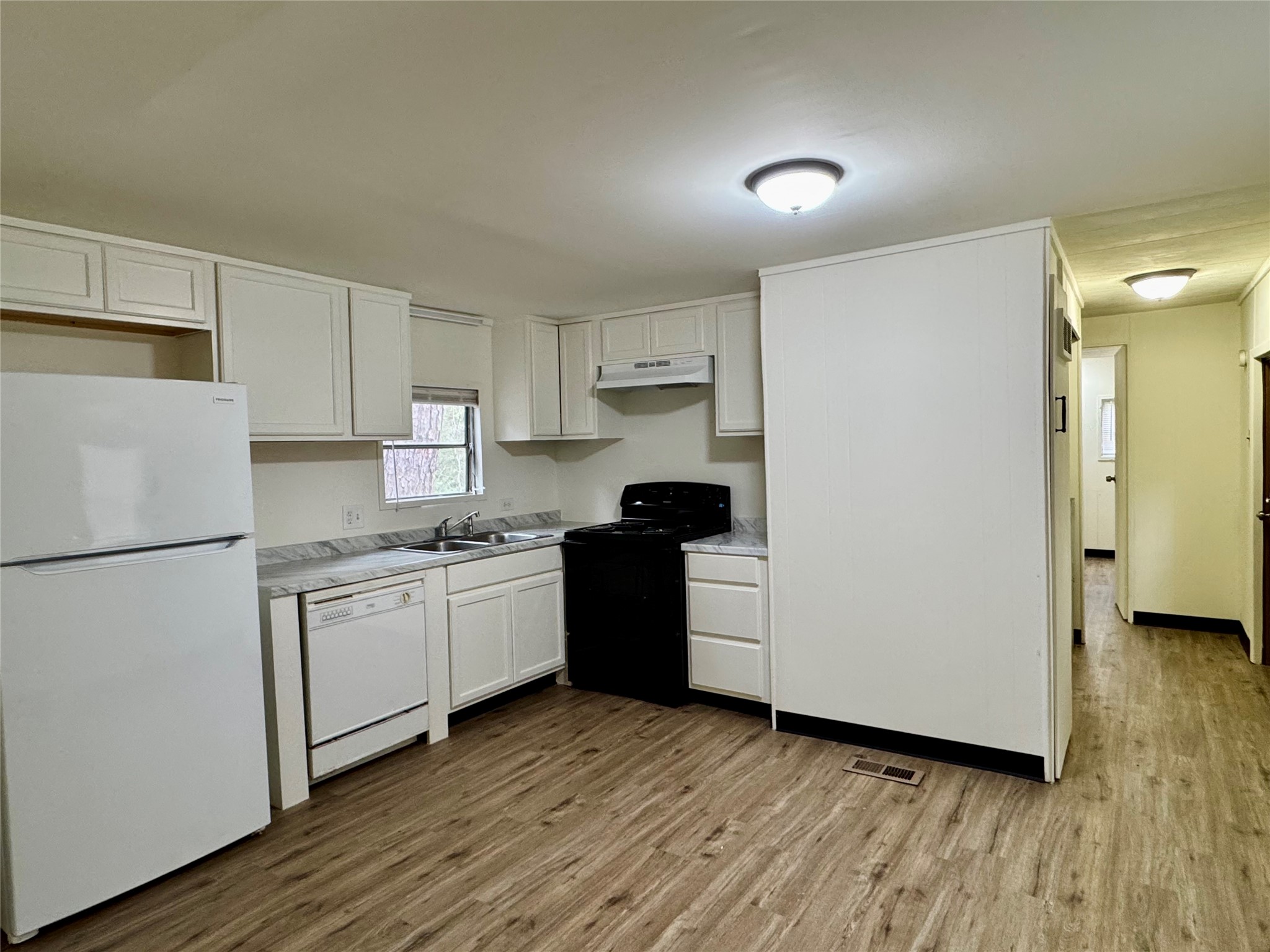 28 Heron Lane Trinity, TX 75862 - Photo 9 of 23