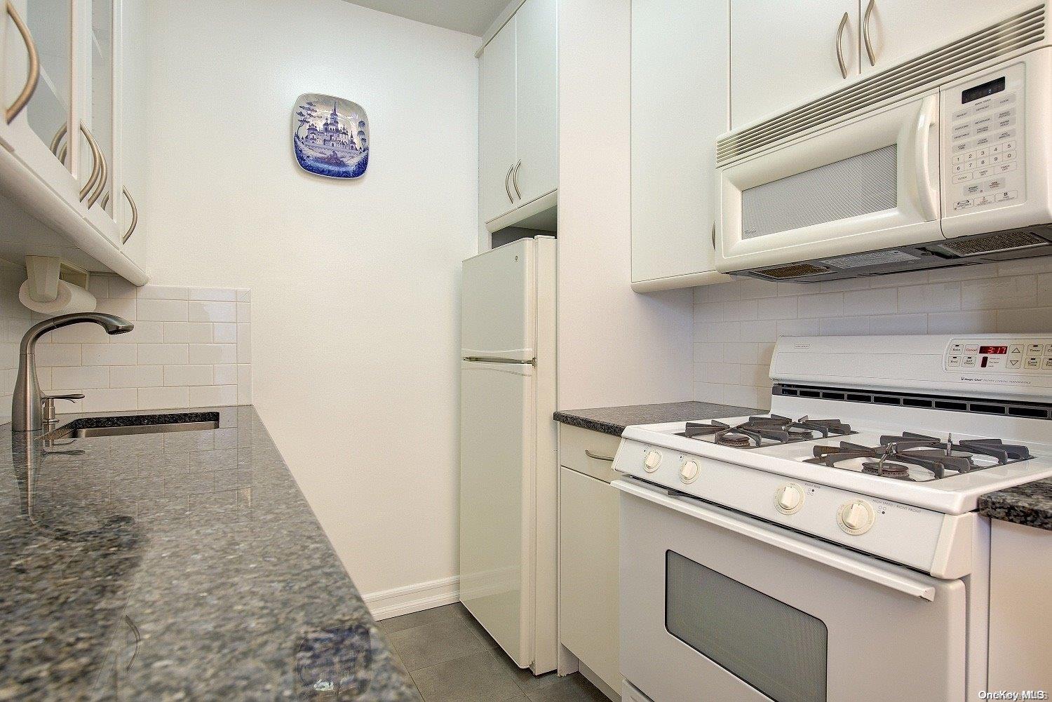 110-20 71st Road, Unit 217 Queens, NY 11375 - Photo 4 of 16 Gallery Image 4