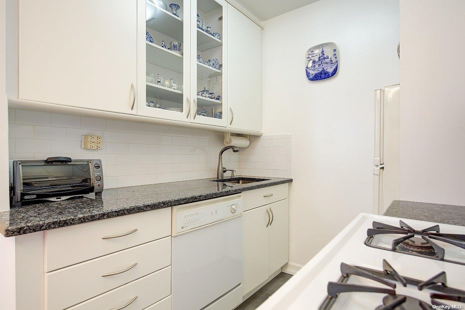 110-20 71st Road, Unit 217 Queens, NY 11375 - Photo 5 of 16 Gallery Image 5