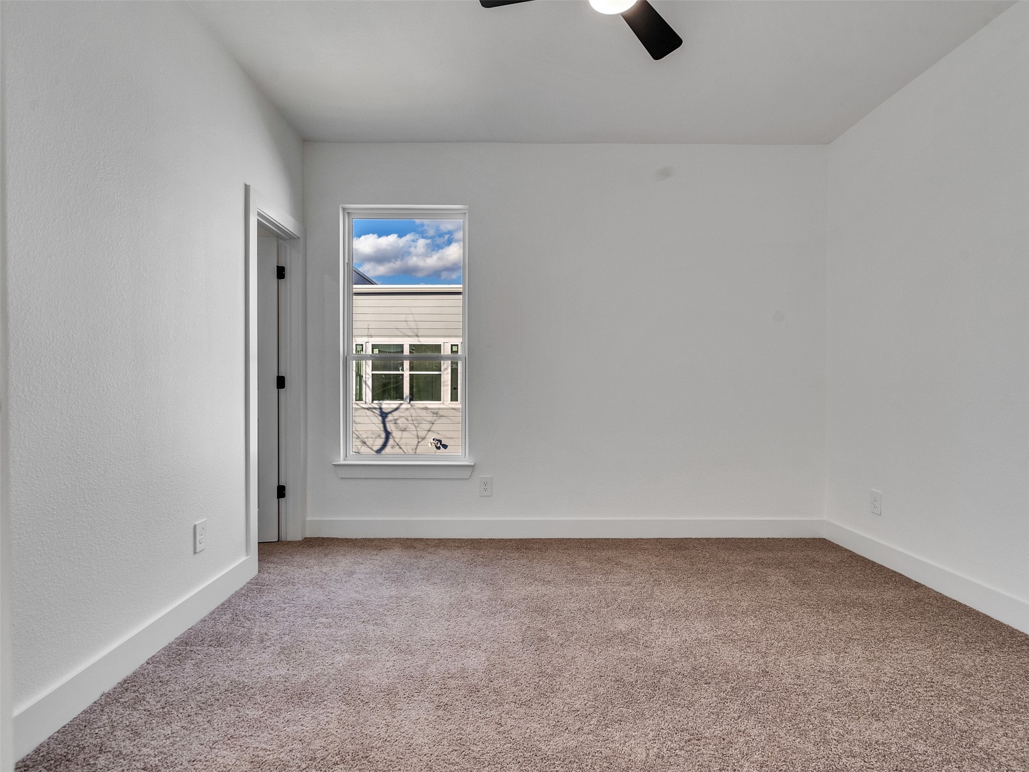 4421 Reed Road, Unit A AND B Houston, TX 77051 - Photo 28 of 39 an empty room with windows