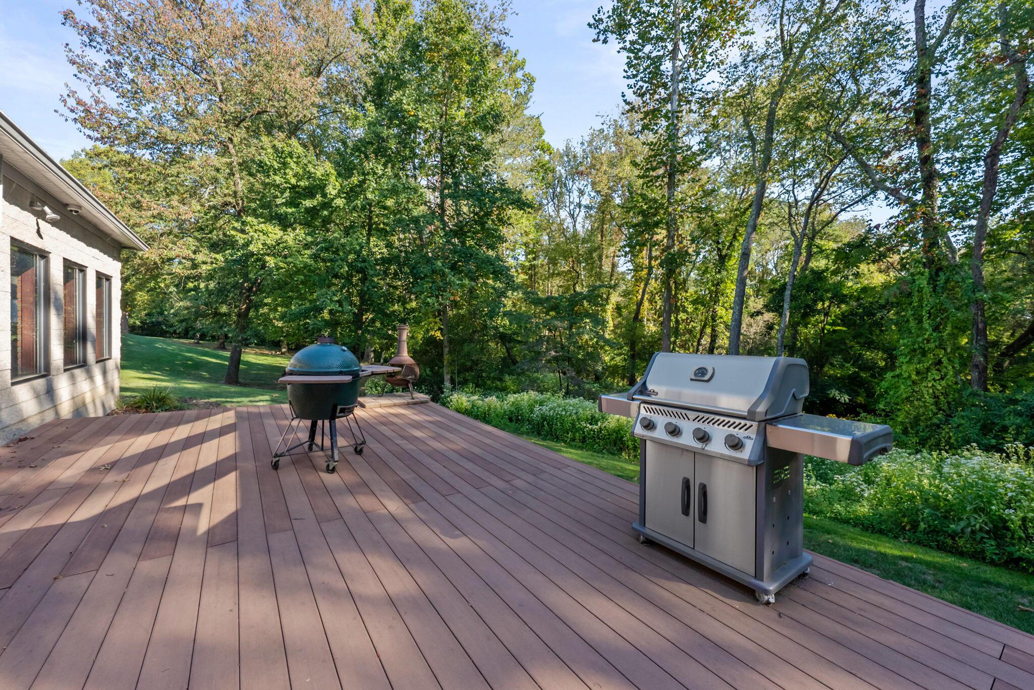 17980 Gambier Road Mount Vernon, OH 43050 - Photo 112 of 123 Gym Back Exterior Patio
