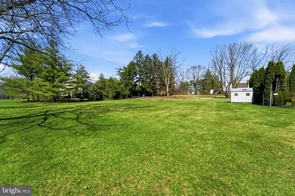 $1,190,000 | 137 Briarwood Drive, Holland, PA 18966
