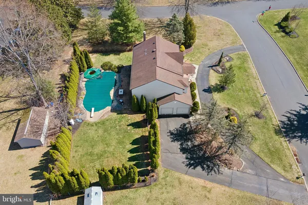 $1,190,000 | 137 Briarwood Drive, Holland, PA 18966