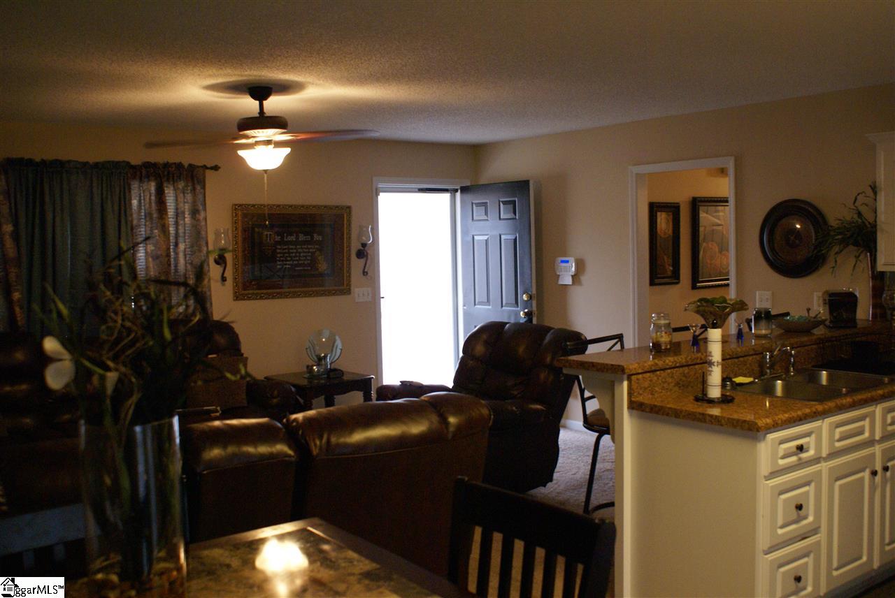 4 Ladder Court Fountain Inn, SC 29644 - Photo 3 of 20
