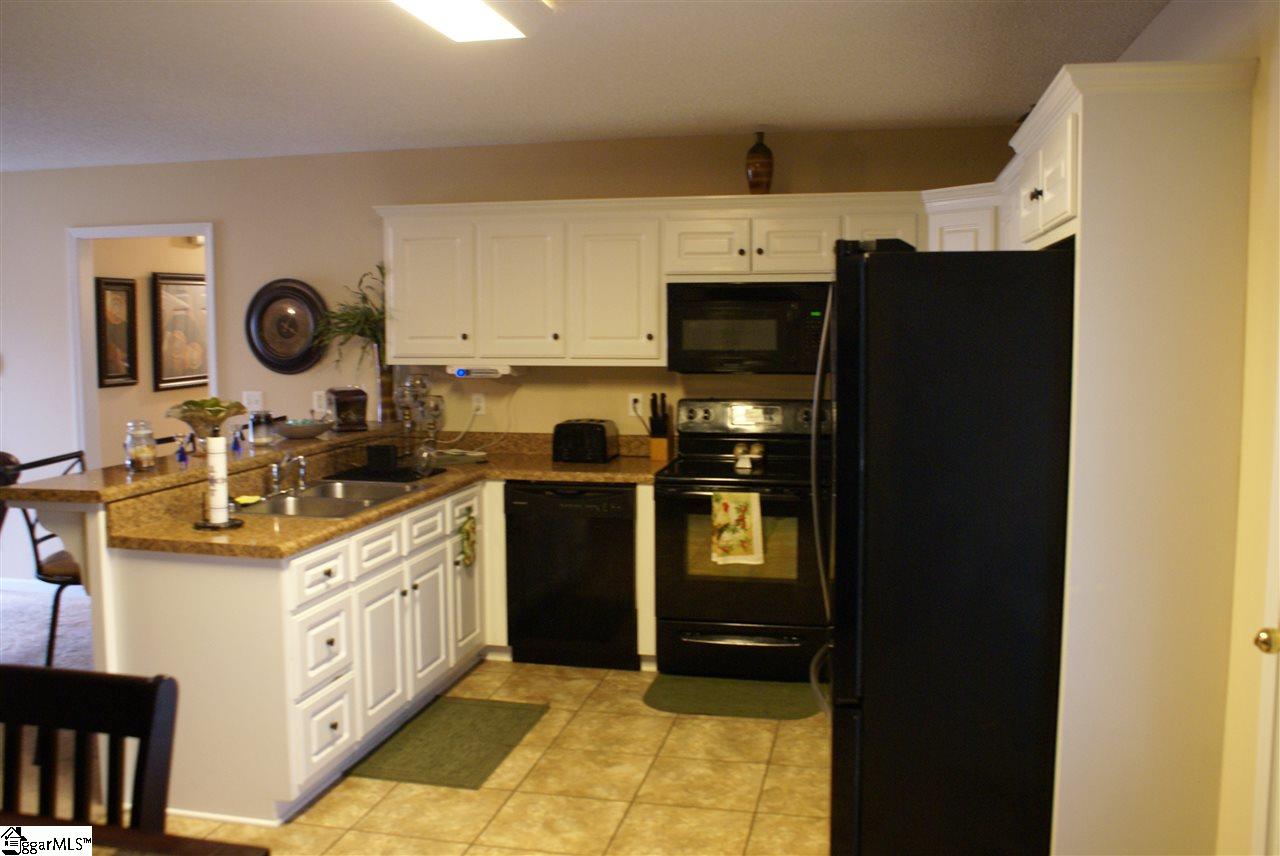 4 Ladder Court Fountain Inn, SC 29644 - Photo 7 of 20