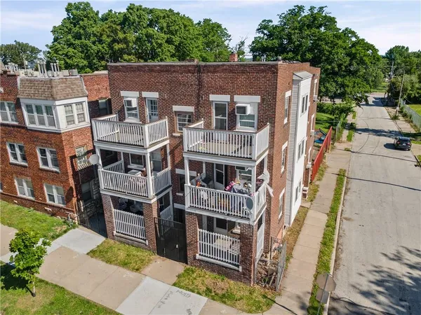 $647,000 | 1316 Admiral Boulevard, Kansas City, MO 64106