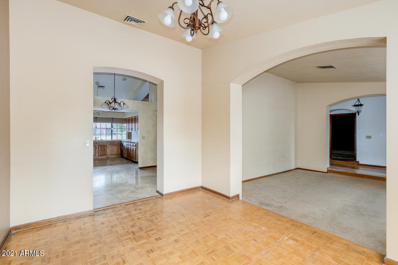 32 North Riata Street Gilbert, AZ 85234 - Photo 13 of 38 13-Riata