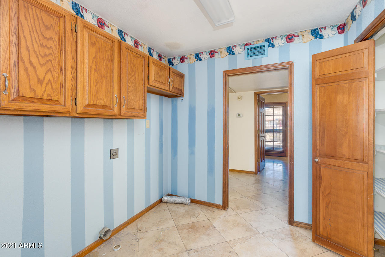32 North Riata Street Gilbert, AZ 85234 - Photo 18 of 38 18-Riata